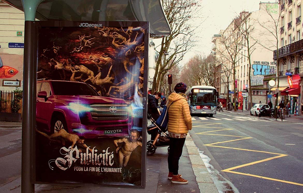 Les activistes de RAP Paris et RAP Nantes (accompagné·es du collectif local GIGNV) dans le cadre de la revendication « Stop Pub Auto » de l’association et suite à une première action au Mondial de l’Auto à Paris.